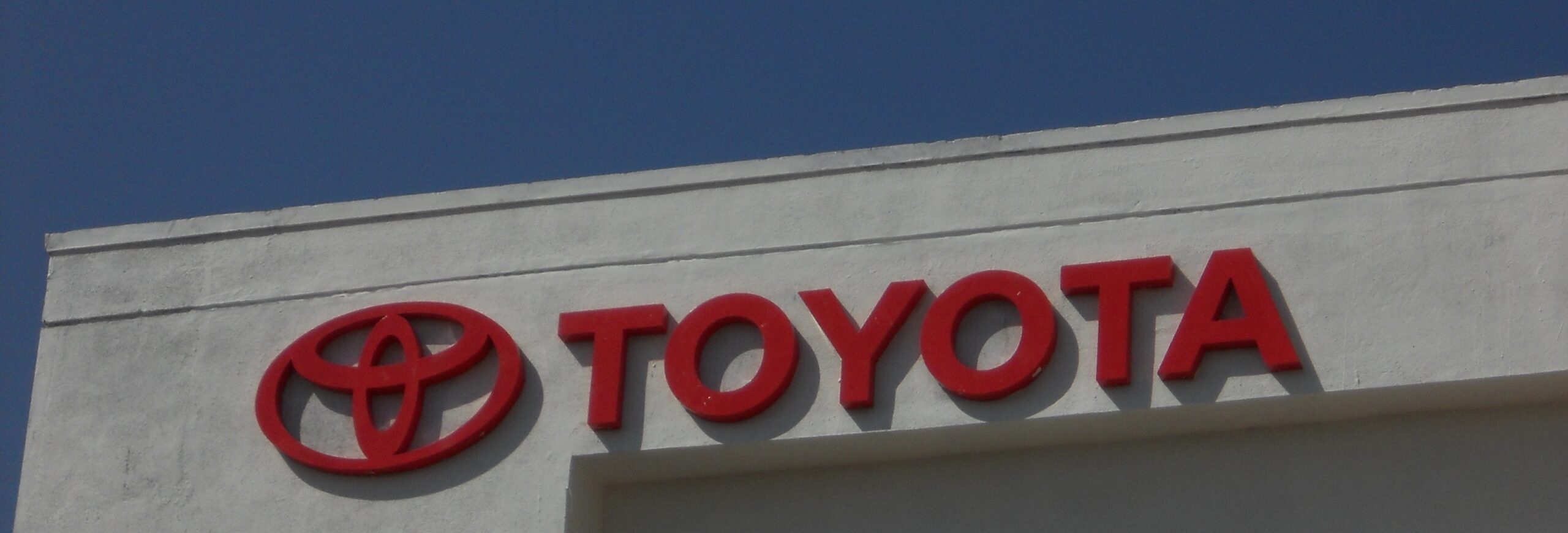 Toyota channel letters1 -trimmed